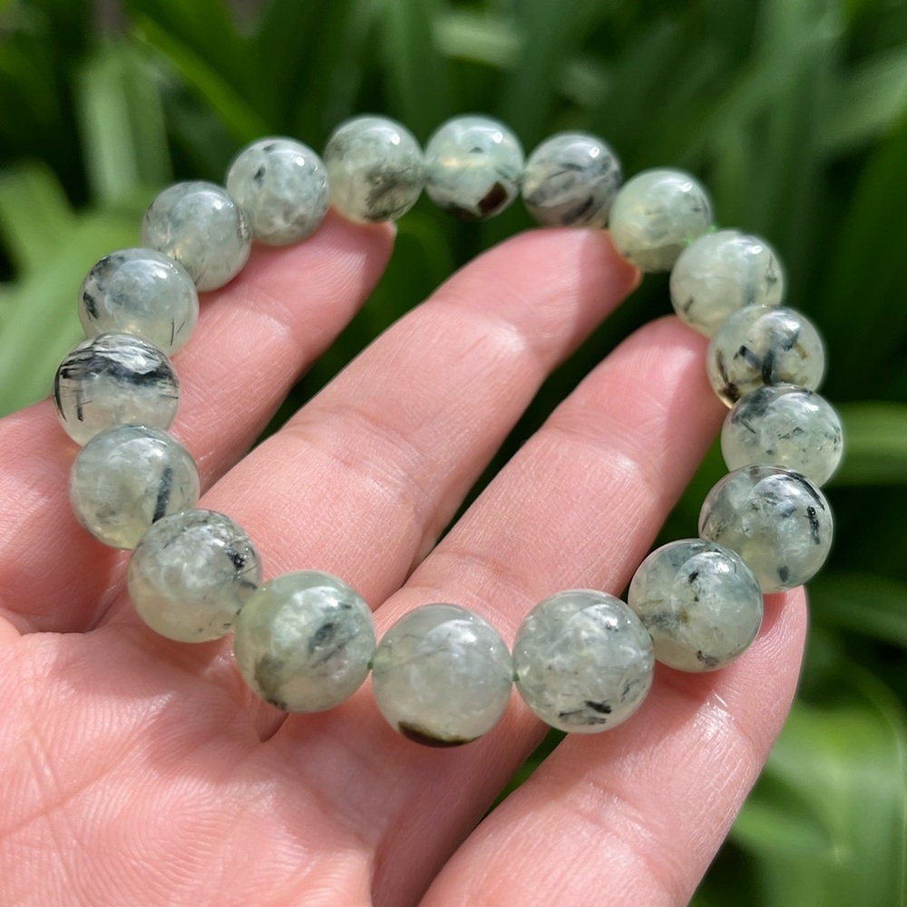 11mm‎ stretchable prehnite crystal bracelet